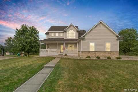 8327 Parkside Drive, Grand Blanc, MI 48439