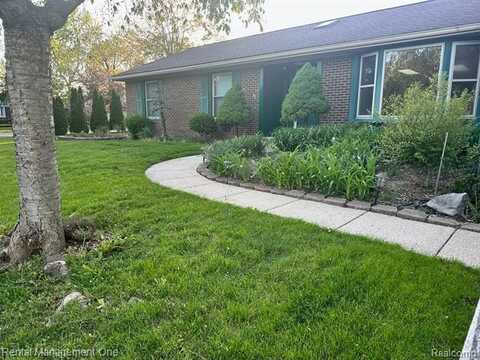 353 Hollywood Drive, Saline, MI 48176
