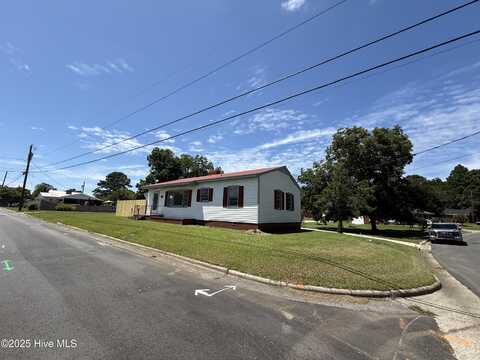 100 First Street, Williamston, NC 27892
