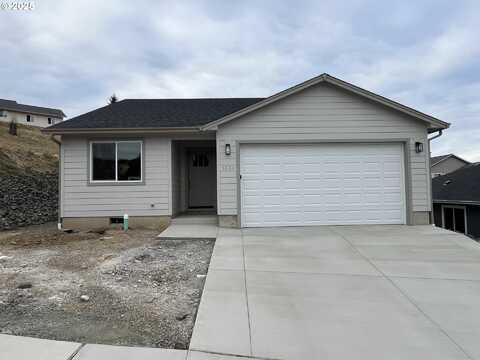 1334 NE SIMPSON LN, Myrtle Creek, OR 97457