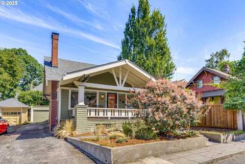 4933 SE TAYLOR CT, Portland, OR 97215
