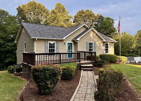 97 Lakewood Acres DR, Hardy, VA 24101