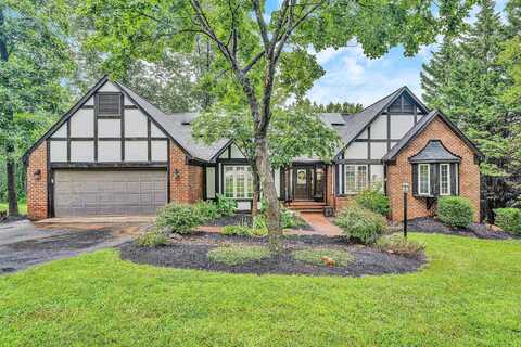 85 Macgregor DR, Blue Ridge, VA 24064