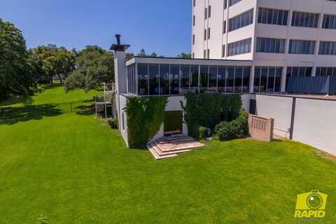 800 #b1 W Ave D, San Angelo, TX 76903
