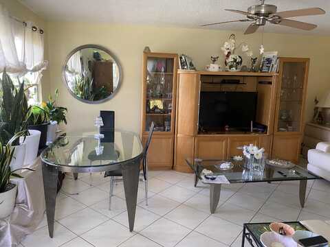 354 Mansfield I, Boca Raton, FL 33434