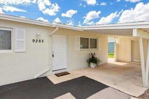 9265 Bloomfield Drive, Palm Beach Gardens, FL 33410