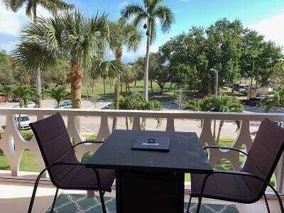 15 S Golfview Road, Lake Worth, FL 33460