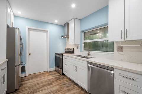 7503 NW 42 Street, Coral Springs, FL 33065