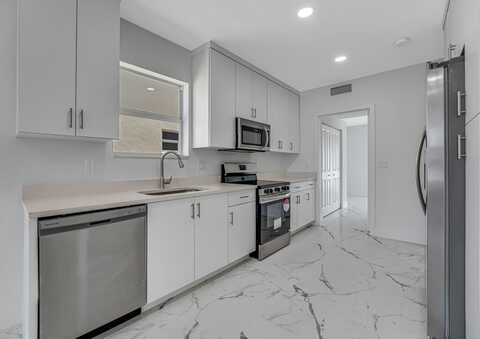410 NW 13th Avenue, Boynton Beach, FL 33435