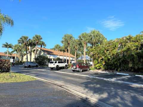 3101 Lucerne Park Drive, Greenacres, FL 33467