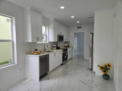 409 NW 12th Avenue, Boynton Beach, FL 33435