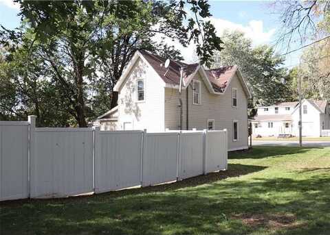 1020 14th Avenue E, Menomonie, WI 54751