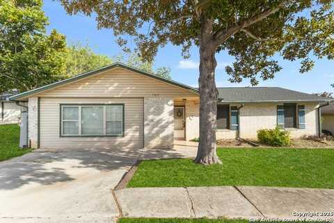 7813 Hollow Oak, Live Oak, TX 78233