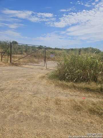 16518 S US HIGHWAY 281, San Antonio, TX 78221