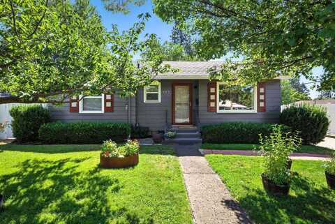 2917 W Sanson Ave, Spokane, WA 99205