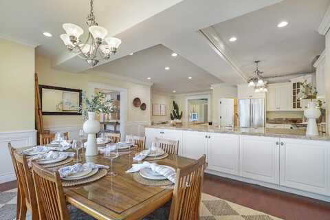 2711 Samarkand Drive, SANTA BARBARA, CA 93105