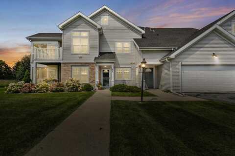 16 CORNER STONE Way, Fitchburg, WI 53711