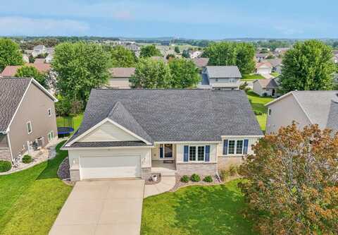 833 Ashworth Drive, Oregon, WI 53575
