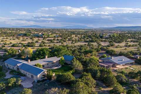 7 Goodnight Trail W, Santa Fe, NM 87506