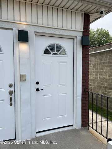 1340 Forest Avenue, Staten Island, NY 10302
