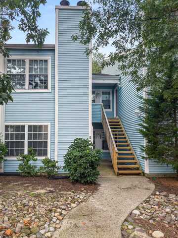 621 E Lakefront Cir, Smithville, NJ 08205