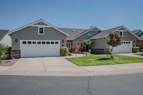 119 Sky Hawk Drive, Eagle Point, OR 97524