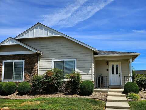 332 Cheney Loop, Central Point, OR 97502