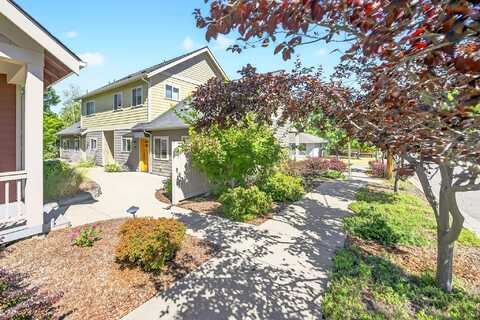 1245 Iowa Street, Ashland, OR 97520