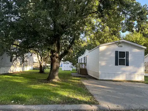 31 Brookside Manor, Goshen, IN 46526
