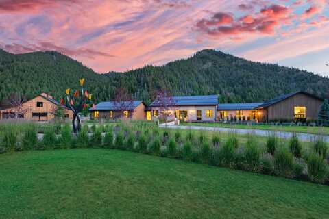 708 E East Fork Rd, Blaine County, ID 83333