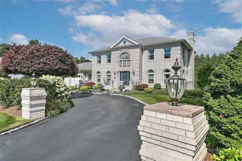 102 Cranberry Terrace, Cranston, RI 02921