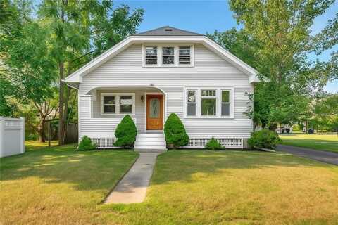 29 Firglade Avenue, East Providence, RI 02915