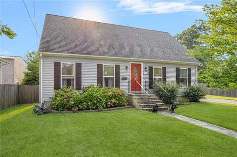 121 Spofford Avenue, Warwick, RI 02888