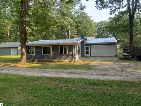 5337 E 11th Street, Au Gres, MI 48703