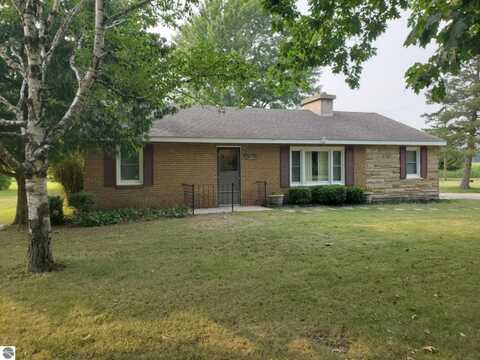 4600 W Van Buren Road, Alma, MI 48801