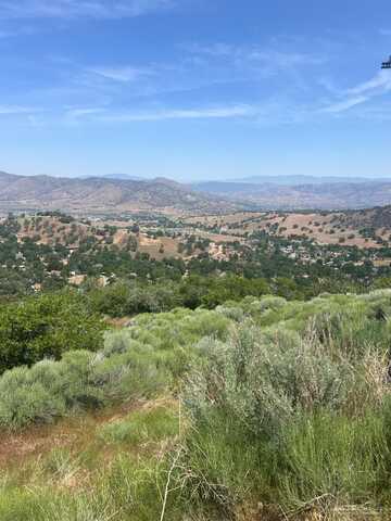 0 St. Moritz, Tehachapi, CA 93561