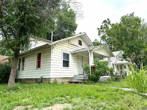 2016 SW 12th ST, Topeka, KS 66604