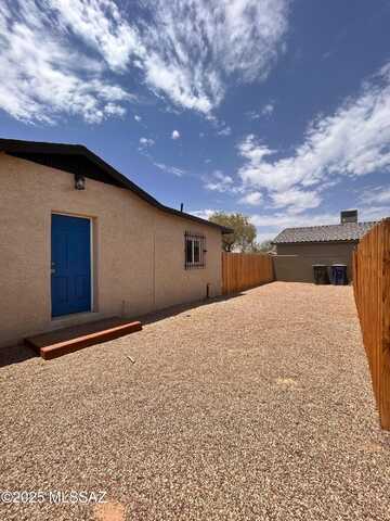 513 W 41st Street, Tucson, AZ 85713