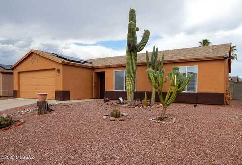 8766 N Golden Moon Way, Tucson, AZ 85743