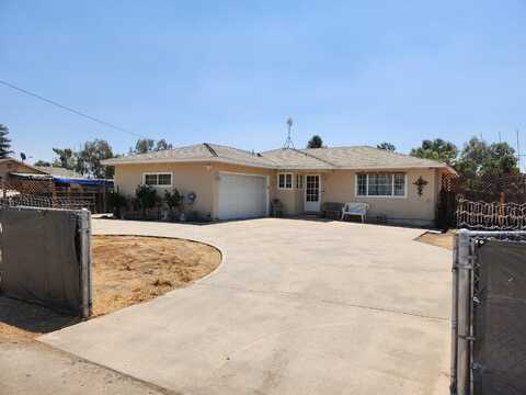 12499 322, Visalia, CA 93291