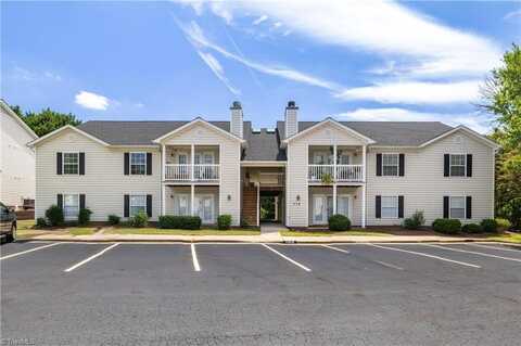 7151 W Friendly Avenue, Greensboro, NC 27410