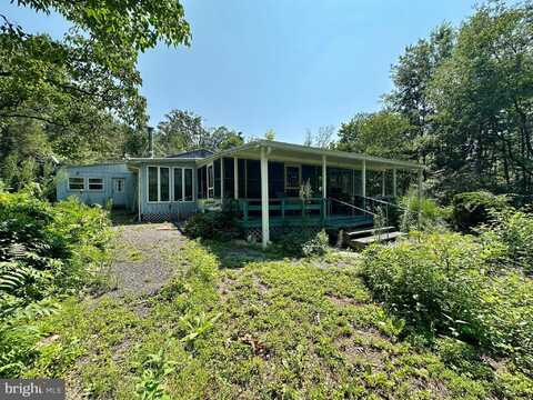 253 BLOODY SPRING ROAD, BERNVILLE, PA 19506