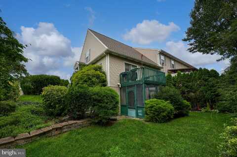 43 SANDSTONE COURT, LITITZ, PA 17543