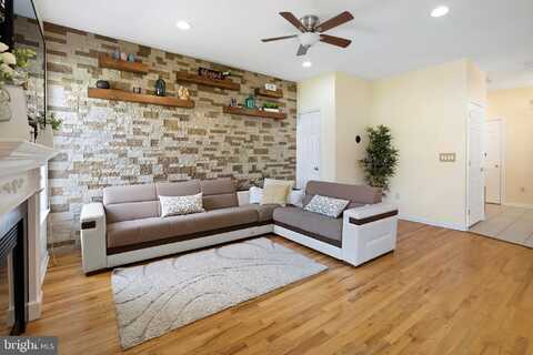 73 TENNYSON ROAD, HIGHTSTOWN, NJ 08520