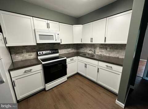 1004 BRINKER DRIVE, HAGERSTOWN, MD 21740