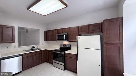 205 MILL CROSS LANE, OCCOQUAN, VA 22125