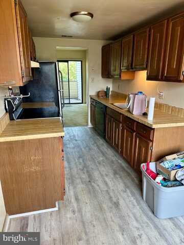 8716 VILLAGE SQUARE DRIVE, ALEXANDRIA, VA 22309