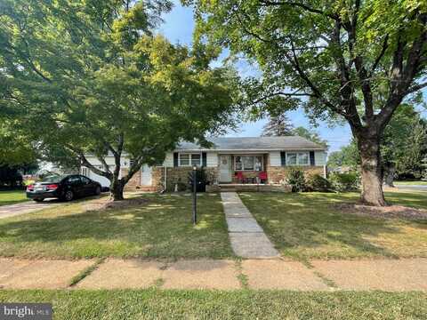 12 FOX LANE, HAMILTON, NJ 08620