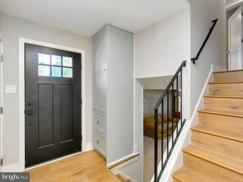 10106 CRIMSON, FAIRFAX, VA 22030