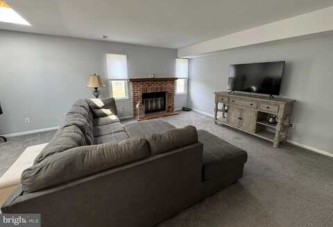 21 WOODTHRUSH COURT, MARLTON, NJ 08053